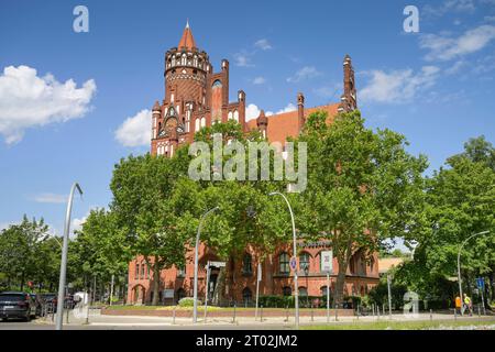 Rathaus, Berkaer Platz, Schmargendorf, Wilmersdorf, Berlin, Deutschland *** Rathaus, Berkaer Platz, Schmargendorf, Wilmersdorf, Berlin, Deutschland Credit: Imago/Alamy Live News Stockfoto