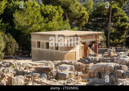 Knossos, Heraklion, Kreta, Griechenland - 21. September 2023 - die Ruinen des wunderschönen Knossos-Palastes, Kreta, Griechenland. Stockfoto