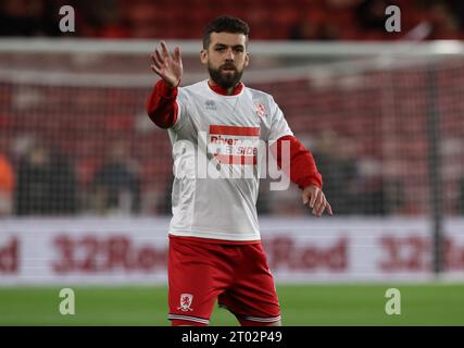 Middlesbrough, Großbritannien. Oktober 2023. Tommy Smith von Middlesbrough wärmt sich vor dem Sky Bet Championship Match Middlesbrough gegen Cardiff City im Riverside Stadium, Middlesbrough, Vereinigtes Königreich, 3. Oktober 2023 (Foto: Nigel Roddis/News Images) in Middlesbrough, Vereinigtes Königreich, am 3. Oktober 2023 auf. (Foto: Nigel Roddis/News Images/SIPA USA) Credit: SIPA USA/Alamy Live News Stockfoto