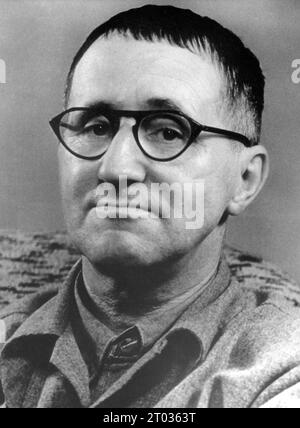 Berthold Brecht, Eugen Berthold Friedrich Brecht (1898–1956), deutscher Dramatiker und Dichter. Stockfoto