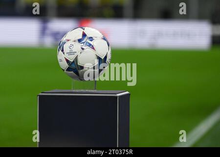 Mailand, Italien. Oktober 2023. Das Spiel zwischen Inter FC Internazionale und SL Benfica am 3. Oktober 2023 im Stadion Giuseppe Meazza San Siro Siro in Mailand. Foto Tiziano Ballabio Credit: Tiziano Ballabio/Alamy Live News Stockfoto