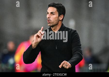 Linse, Frankreich. Oktober 2023. Mikel ARTETA von Arsenal während des Gruppenspiels B der UEFA Champions League zwischen RC Lens und Arsenal FC im Bollaert-Delelis Stadium am 3. Oktober 2023 in Lens, Frankreich. (Kreditbild: © Matthieu Mirville/ZUMA Press Wire) NUR REDAKTIONELLE VERWENDUNG! Nicht für kommerzielle ZWECKE! Quelle: ZUMA Press, Inc./Alamy Live News Stockfoto