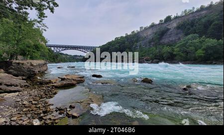 Ein malerischer Blick auf den Niagara River im Whirlpool State Park in der Nähe der Niagara Falls, NY, USA Stockfoto