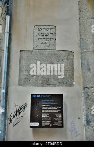 Hebräische Inschrift, 14. Jahrhundert. Krankenhaus Samuel ha-Sardi. Carrer ;Marlet, Barcelona, Katalonien, Spanien. Stockfoto