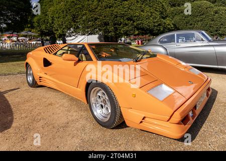 1990 Lamborghini Countach 25. Jahrestag, Concours of Elegance 2023, Hampton Court Palace, London, Großbritannien Stockfoto