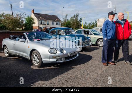 Carryduff, County Down, Nordirland 23. September 2023 – Silver Toyota Sportwagen mit Top Down auf einer lokalen Autoshow in Carryduff Stockfoto