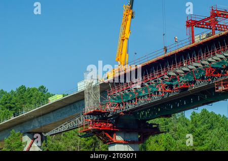 Detail einer Brücke im Bau Stockfoto