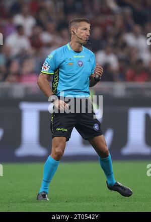 Mailand, Italien. 30. September 2023. Der Schiedsrichter Davide Massa während des Spiels der Serie A bei Giuseppe Meazza, Mailand. Der Bildnachweis sollte lauten: Jonathan Moscrop/Sportimage Credit: Sportimage Ltd/Alamy Live News Stockfoto