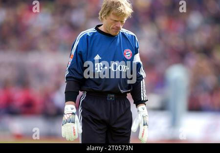 Olympiastadion München Deutschland 8,5.2004; Fußball: Bundesligasaison 2003/04, Spieltag 32. FC Bayern München (FCB) gegen Werder Bremen (WBR) 1:3, Bremen sichert sich frühzeitig Meisterschaft mit Sieg gegen Bayern — Oliver Kahn (FCB) Stockfoto