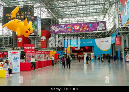 118. North American International Toy Fair im Jacob Javits Convention Center in New York am Samstag, 30. September 2023. Die viertägige Messe mit über 1000 Ausstellern wurde in den Herbst dieses Jahres verschoben, und einige Aussteller sind nicht anwesend, darunter Mattel und MGA Entertainment. (© Richard B. Levine) Stockfoto