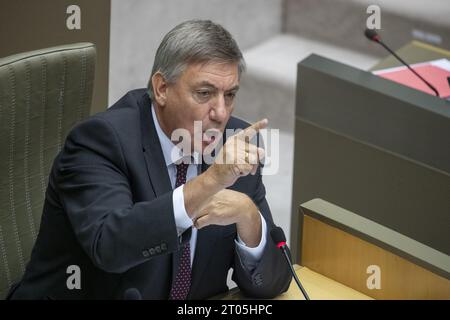 Brüssel, Belgien Oktober 2023. Flämischer Ministerpräsident Jan Jambon, Bild auf einer Plenartagung des flämischen Parlaments in Brüssel am Mittwoch, den 4. Oktober 2023. BELGA FOTO NICOLAS MAETERLINCK Credit: Belga News Agency/Alamy Live News Stockfoto