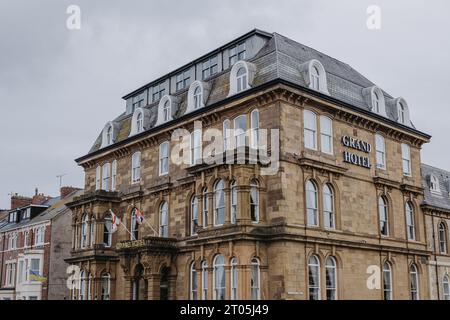 Tynemouth UK: 5. August 2023: Das Grand Hotel Tynemouth am Meer, an der Hochzeitsstätte und Touristenziel Stockfoto