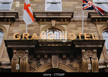 Tynemouth UK: 5. August 2023: Das Grand Hotel Tynemouth am Meer, an der Hochzeitsstätte und Touristenziel Stockfoto