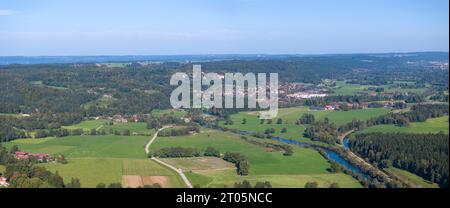 Eurasburg Bayern. Luftaufnahme der Drohne Stockfoto