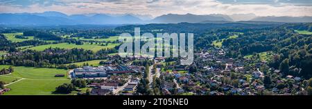 Eurasburg Bayern. Luftaufnahme der Drohne Stockfoto