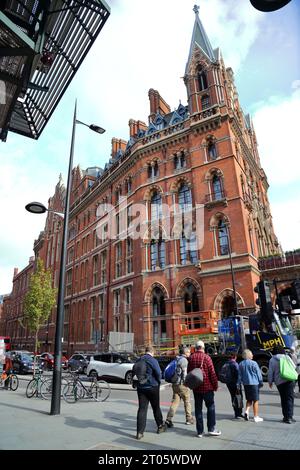 St. Pancras Station und Renaissance Hotel, London, Großbritannien Stockfoto