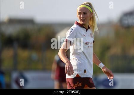 London, Großbritannien. Oktober 2023. Chloe Kelly während des Barclays WSL-Spiels zwischen West Ham und man City im Chigwell Construction Stadium. Stockfoto