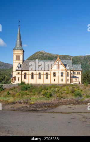 Die Kirche von Vagan, auch bekannt als Kathedrale der Lofoten, Vaganveien, Kabelvag, Lofoten Inseln, Norwegen Stockfoto