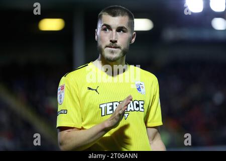 Barrow's Dean Campbell während des Spiels der Sky Bet League 2 zwischen Grimsby Town und Barrow im Blundell Park, Cleethorpes am Dienstag, den 3. Oktober 2023. (Foto: Mark Fletcher | MI News) Credit: MI News & Sport /Alamy Live News Stockfoto