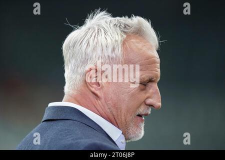 Newcastle, Großbritannien. Oktober 2023. David Ginola während des Spiels Newcastle United FC gegen Paris Saint-Germain FC, UEFA Champions League Runde 1 im St.James' Park, Newcastle, Großbritannien am 4. Oktober 2023 Credit: Every Second Media/Alamy Live News Stockfoto