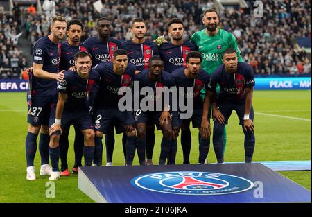 Paris Saint-Germain startete während des Gruppenspiels der UEFA Champions League in St. James' Park, Newcastle upon Tyne. Bilddatum: Mittwoch, 4. Oktober 2023. Stockfoto