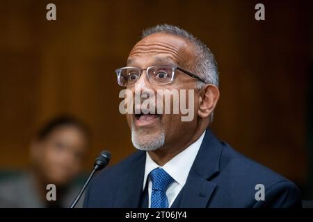 Washington, Vereinigte Staaten Von Amerika. Oktober 2023. Mustafa Taher Kasubhai tritt am Mittwoch, den 4. Oktober 2023, vor einem Senate Committee on the Judiciary Hearing für seine Ernennung zum Bezirksrichter der Vereinigten Staaten für den District of Oregon im Dirksen Senate Office Building in Washington, DC, auf. Credit: Rod Lamkey/CNP/SIPA USA Credit: SIPA USA/Alamy Live News Stockfoto