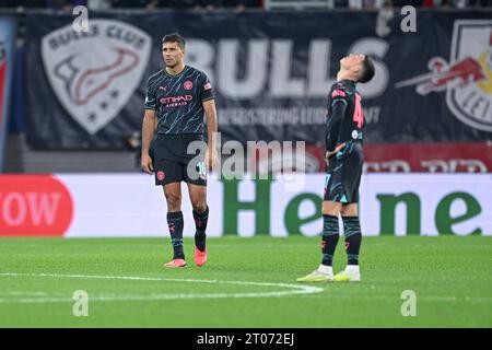 04.10.2023, Fußball, Champions League, 2. Spieltag, Saison 2023/2024, RB Leipzig - Manchester City, Rodri (Manchester City), Phil Foden (Manchester City) Foto: Teresa Kroeger/RHR-FOTO Stockfoto