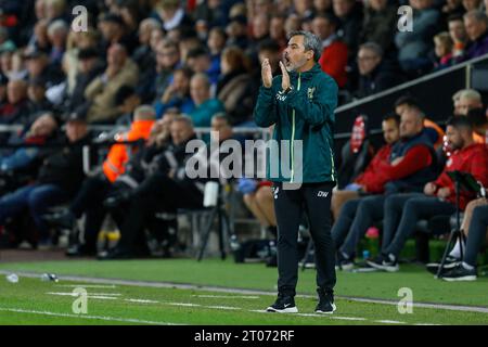 Swansea, Großbritannien. Oktober 2023. Norwich City Manager David Wagner EFL Skybet Championship Match, Swansea City gegen Norwich City im Stadion Swansea.com in Swansea, Wales am Mittwoch, 4. Oktober 2023. Dieses Bild darf nur für redaktionelle Zwecke verwendet werden. Nur redaktionelle Verwendung, Bild nach Credit: Andrew Orchard Sportfotografie/Alamy Live News Stockfoto