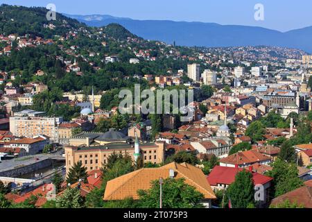 Panoramablick von der Gelben Festung über Sarajevo, Bosnien und Herzegowina Stockfoto