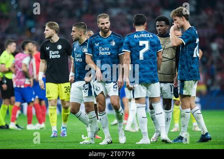 Madrid, Spanien. Oktober 2023. Spieler von Feyenord während des UEFA Champions League-Spiels zwischen Atletico de Madrid und Feyenoord im Estadio Civitas Metropolitano am 4. Oktober 2023 in Madrid (Foto: Oscar Gonzalez/SIPA USA) (Foto: Oscar Gonzalez/SIPA USA) Credit: SIPA USA/Alamy Live News Stockfoto