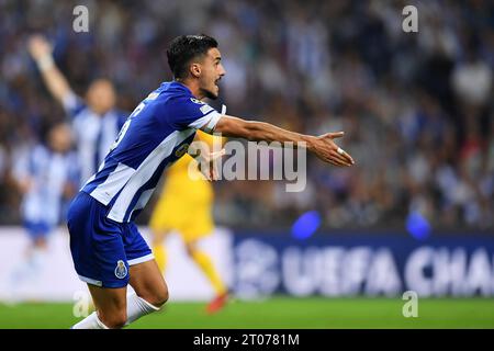 Hafen, Portugal. Oktober 2023. Estadio do Dragao Stephen Eustaquio aus Porto, während des Spiels zwischen Porto und Barcelona, in der zweiten Runde der Gruppe H der UEFA Champions League 2023/2024 in Estadio do Dragao am Mittwoch, 04. 30761 (Daniel Castro/SPP) Credit: SPP Sport Press Photo. /Alamy Live News Stockfoto