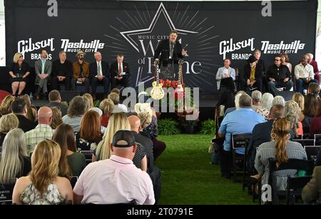 Nashville, USA. Oktober 2023. Vince Gill bei der 2023 Music City Walk of Fame Induction Ceremony am 4. Oktober 2023 in Nashville, TN. © Tammie Arroyo/AFF-USA.com Credit: AFF/Alamy Live News Stockfoto