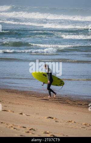 Das Quiksilver Festival wurde in Capbreton, Hossegor und Seignosse gefeiert. 20 der besten Surfer der Welt wurden von Jeremy Flores ausgewählt Stockfoto