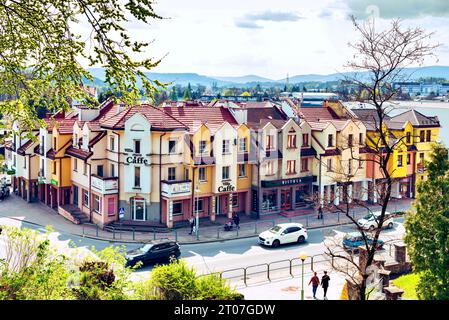 Gorlica, Polen - 2. Mai 2022: Fragment des zentralen Teils der Stadt. Stockfoto
