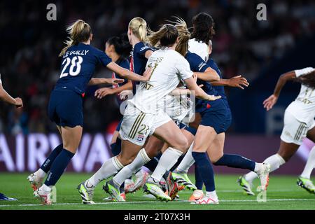 Paris, Frankreich. Oktober 2023. Spieler beim D1 Arkema Women Football Match Paris Saint-Germain (PSG) gegen Olympique Lyonnais Lyon (OL) im Parc des Princes Stadion in Paris, Frankreich am 1. Oktober 2023. Quelle: Victor Joly/Alamy Live News Stockfoto