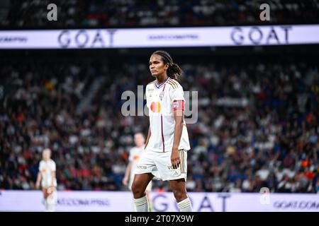 Paris, Frankreich. Oktober 2023. Wendie Renard beim D1 Arkema Women Football Match Paris Saint-Germain (PSG) gegen Olympique Lyonnais Lyon (OL) im Parc des Princes Stadion in Paris, Frankreich am 1. Oktober 2023. Quelle: Victor Joly/Alamy Live News Stockfoto