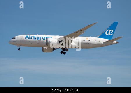 Avión de Línea Boeing 787 de la aerolínea Air Europa Stockfoto