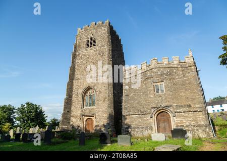 St Beuno der Beginn des Pilgerwegs der Halbinsel Llyn in Clynnog Fawr, Gwynedd, wales Stockfoto