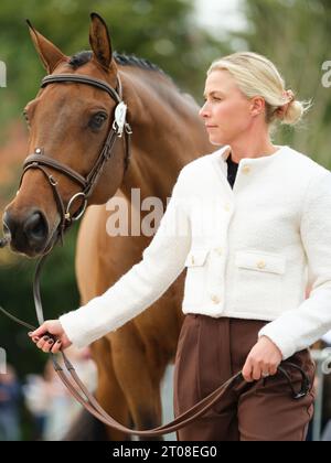 Georgie CAMPBELL aus Großbritannien mit Global Quest während der ersten Pferdeinspektion bei den Boekelo Horse Trials CCIO 4*-NC-L am 4. Oktober 2023, Niederlande (Foto: Maxime David/MXIMD Pictures - mximd.com) Stockfoto