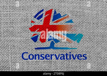 Die Konservative Partei, offiziell die Konservative und Unionistische Partei und auch umgangssprachlich als die Tories bekannt, Stockfoto