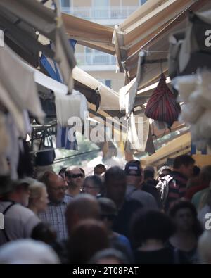 Menschen auf einem Markt Stockfoto