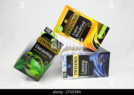 Auswahl an Twinings Tea (englisches Frühstück, Lapsang Souchong und Darjeeling) Stockfoto