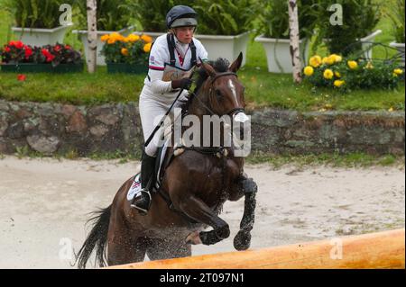 Isabelle (Izzy) TAYLOR GBR Aktion auf KBIS Briarlands Matilda Vielseitigkeit, Cross Country CHIO Aachen 2013 in Aachen, Deutschland am 29.06.2013 Stockfoto