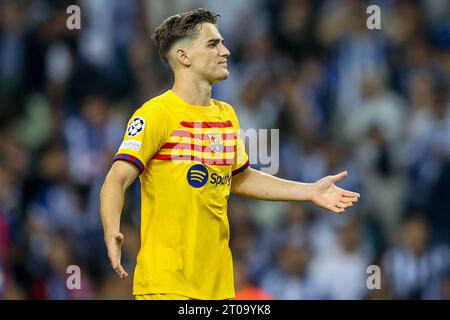 Gavi (FC Barcelona) in Aktion während der UEFA Champions League Gruppe H, Spiel 2, Spiel zwischen dem FC Porto und dem FC Barcelona Stockfoto