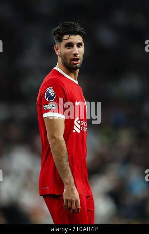 LONDON, UK - 30. September 2023: Dominik Szoboszlai aus Liverpool sieht beim Spiel der Premier League zwischen Tottenham Hotspur und Liverpool FC bei To an Stockfoto
