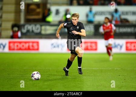 AESSEAL New York Stadium, Rotherham, England - 4. Oktober 2023 Sam Bell (20) von Bristol City - während des Spiels Rotherham gegen Bristol City, Sky Bet Championship, 2023/24, AESSEAL New York Stadium, Rotherham, England - 4. Oktober 2023 Credit: Arthur Haigh/WhiteRosePhotos/Alamy Live News Stockfoto