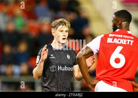 AESSEAL New York Stadium, Rotherham, England - 4. Oktober 2023 Sam Bell (20) von Bristol City canÕt glaubt die Entscheidung gegen ihn - während des Spiels Rotherham gegen Bristol City, Sky Bet Championship, 2023/24, AESSEAL New York Stadium, Rotherham, England - 4. Oktober 2023 Credit: Arthur Haigh/WhiteRosePhotos/Alamy Live News Stockfoto