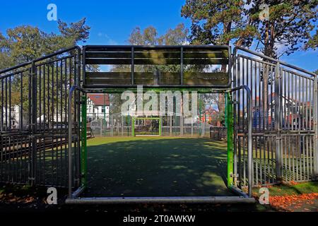 Zweckgebautes Community Fünfseitenfußballfeld, Victoria Park, Cardiff. Vom Oktober 2023. Stockfoto