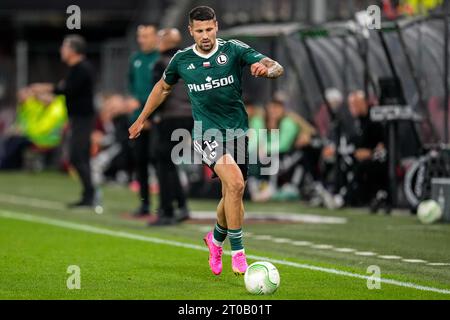 Alkmaar, Niederlande. Oktober 2023. ALKMAAR, NIEDERLANDE - 5. OKTOBER: Pawel Wszolek von Legia Warszawa während des Gruppenspiels der UEFA Europa Conference League zwischen AZ und Legia Warszawa im AFAS Stadion am 5. Oktober 2023 in Alkmaar, Niederlande. (Foto von Patrick Goosen/Orange Pictures) Credit: Orange Pics BV/Alamy Live News Stockfoto