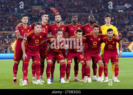 Rom, Italien. Oktober 2023. AS Roma treten beim Gruppenspiel der UEFA Europa League zwischen AS Roma und Servette FC am 5. Oktober 2023 im Stadio Olimpico in Rom auf. Quelle: Giuseppe Maffia/Alamy Live News Stockfoto